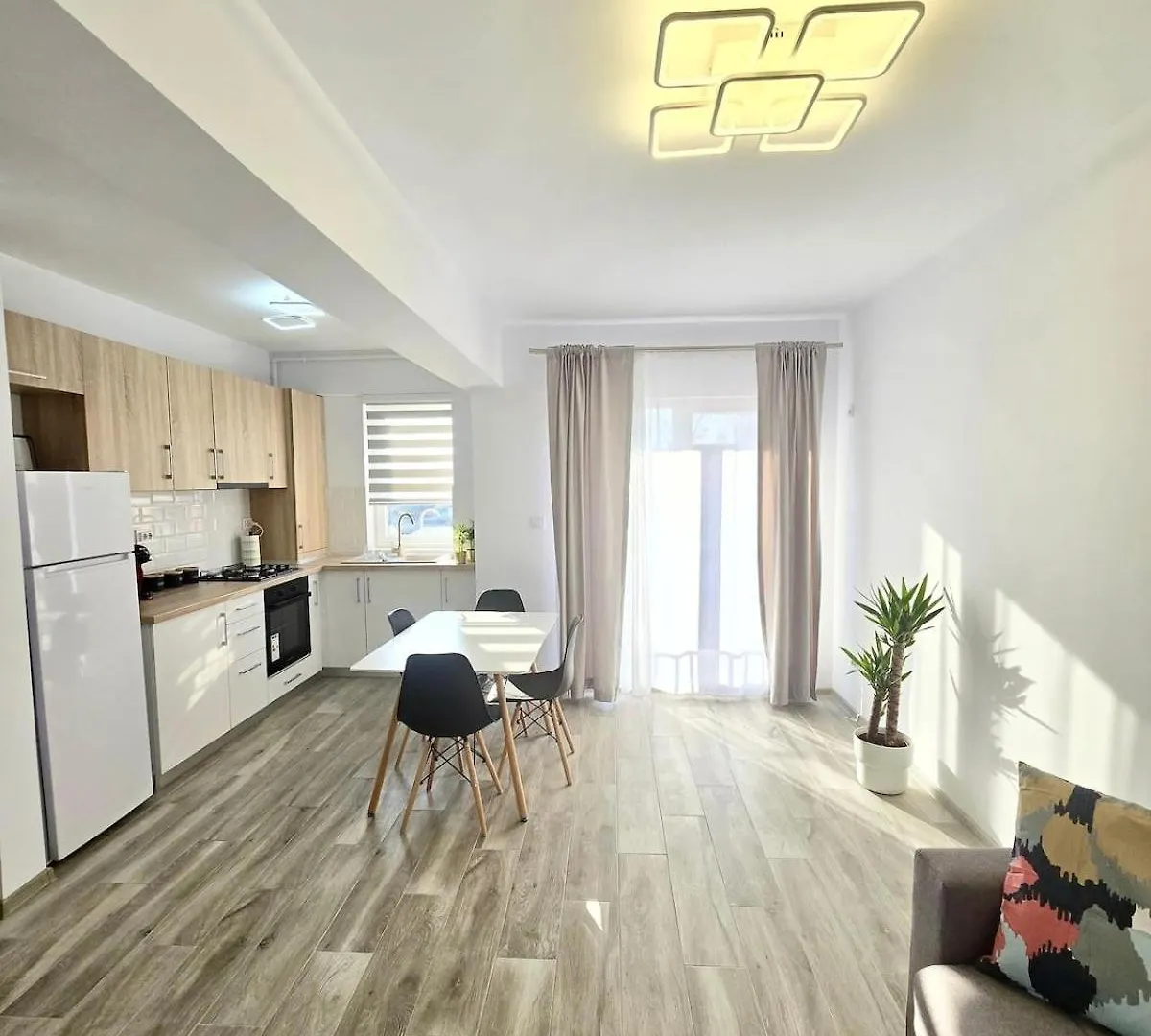 Ava Holidays 1Km From The Center Stylish New Apartment Otopeni